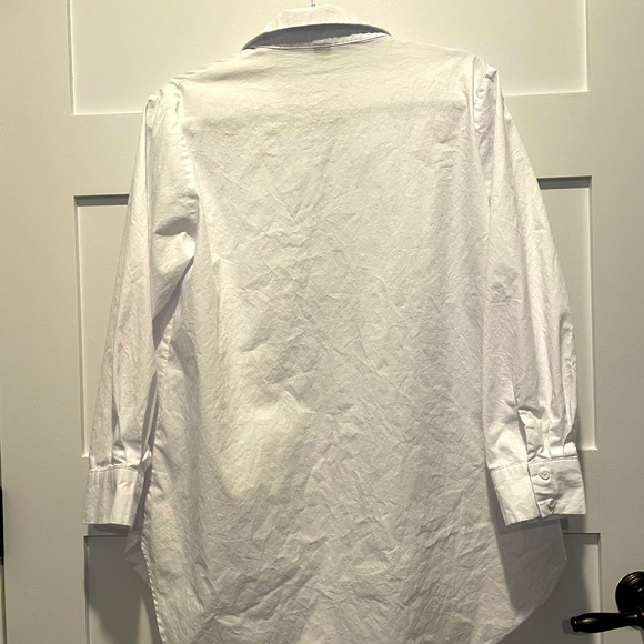 Classic white button down with two button detail on sleeves Size 14 - Picture 6 of 7